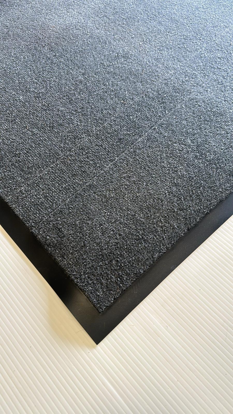 Dust Control Mat 90*150BB