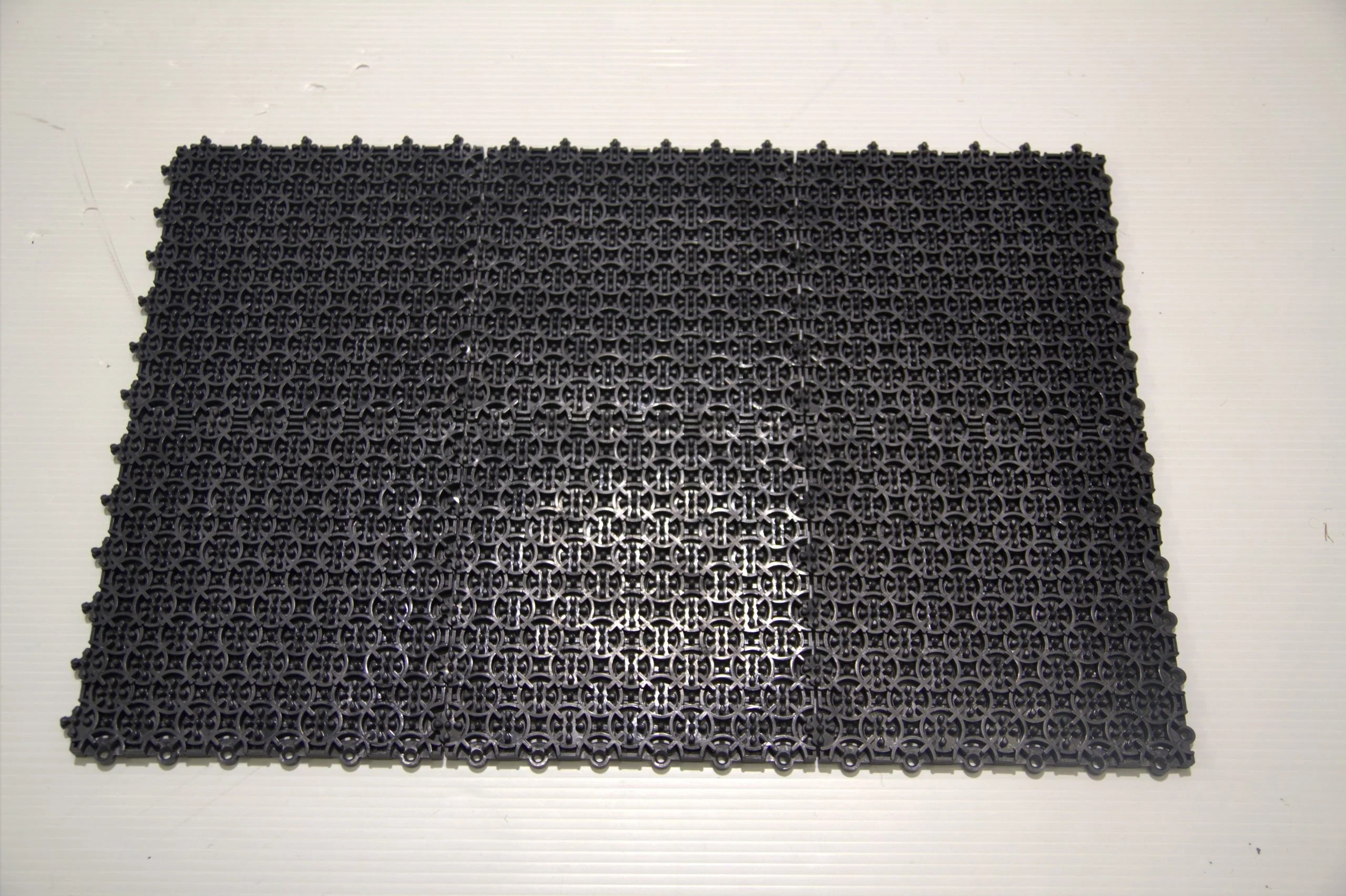 EMI heavy duty modular tiles