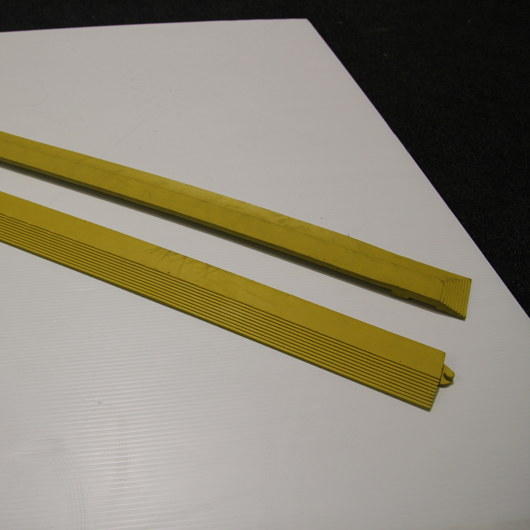 Yellow Edging for Anti-Fatigue Mats - Male