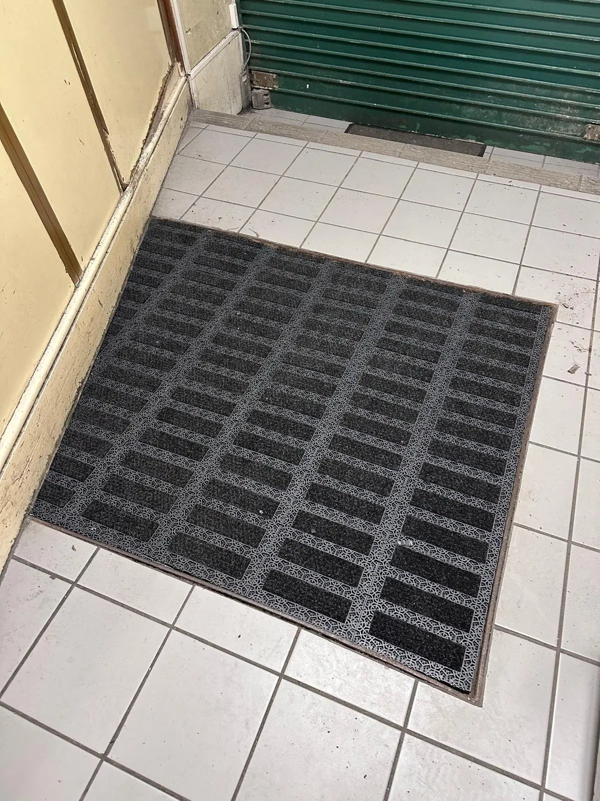 outdoor modular tile