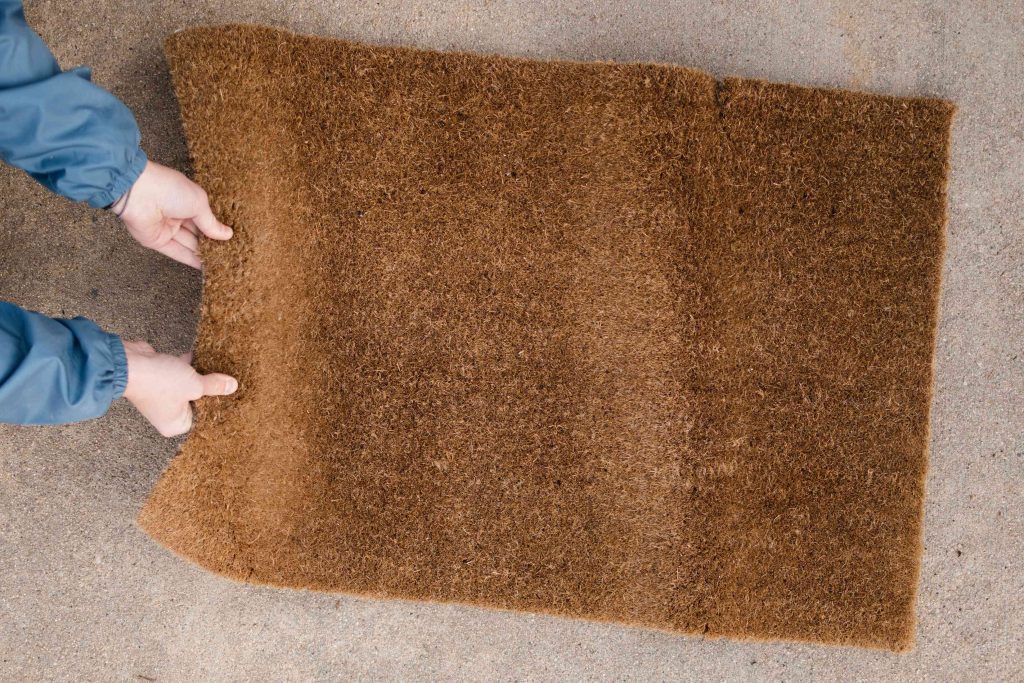 Useful Techniques To Clean Dirty Doormats